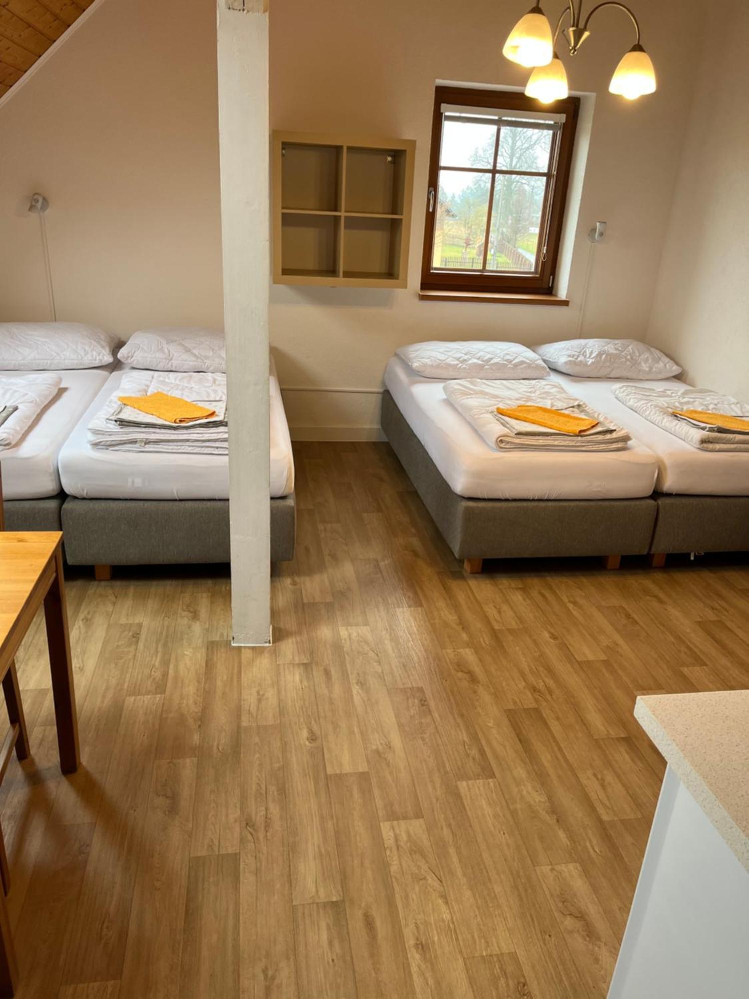 Pension Hofberg Етршиховице Экстерьер фото